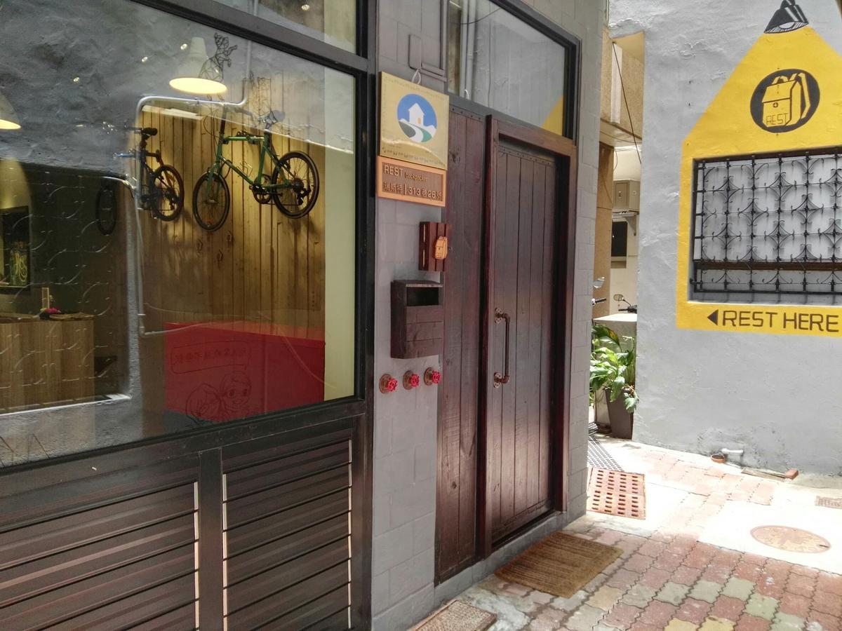 Albergue Rest Backpacker Tainan Exterior foto